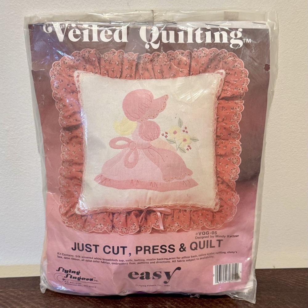 Vintage 1984 Sunbonnet Sue Quilted Pillow Kit Flying Fingers Pink